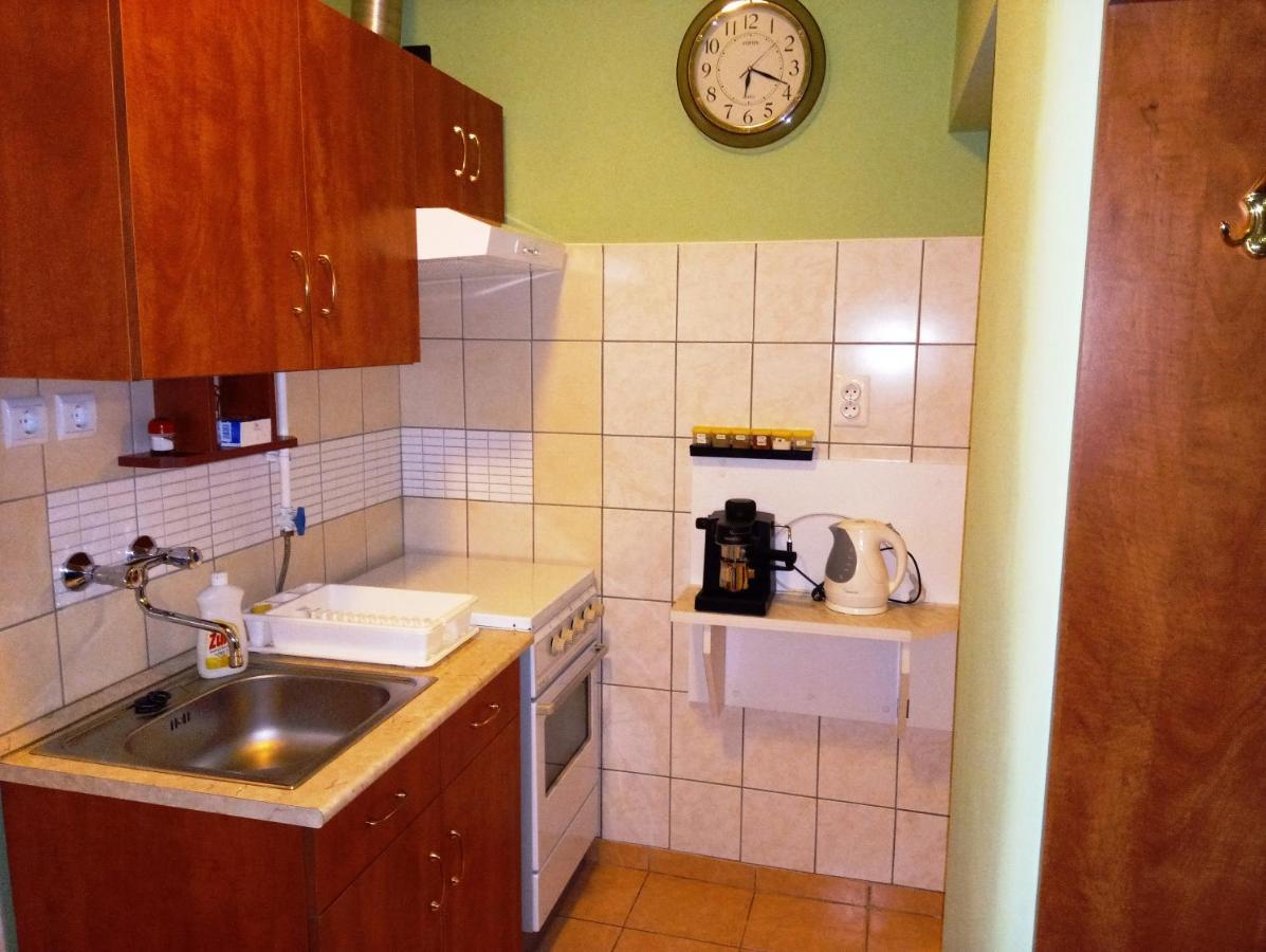 גיולה Szivarvany Apartman מראה חיצוני תמונה